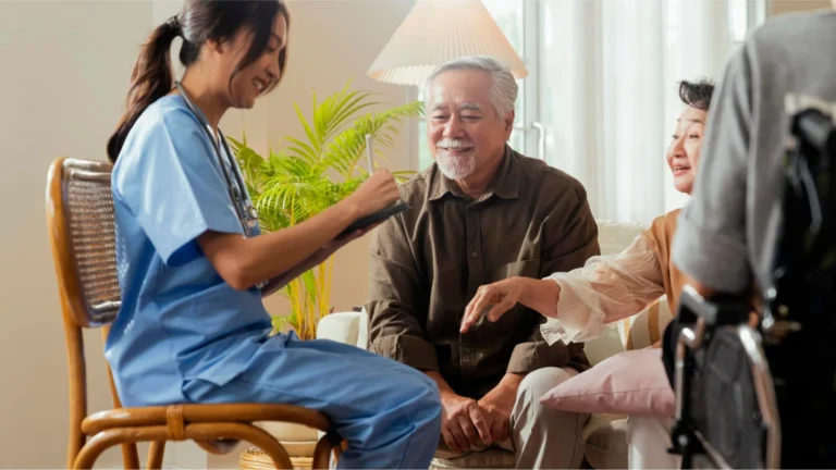 Vitalcare Support nurse providing home care to elderly client